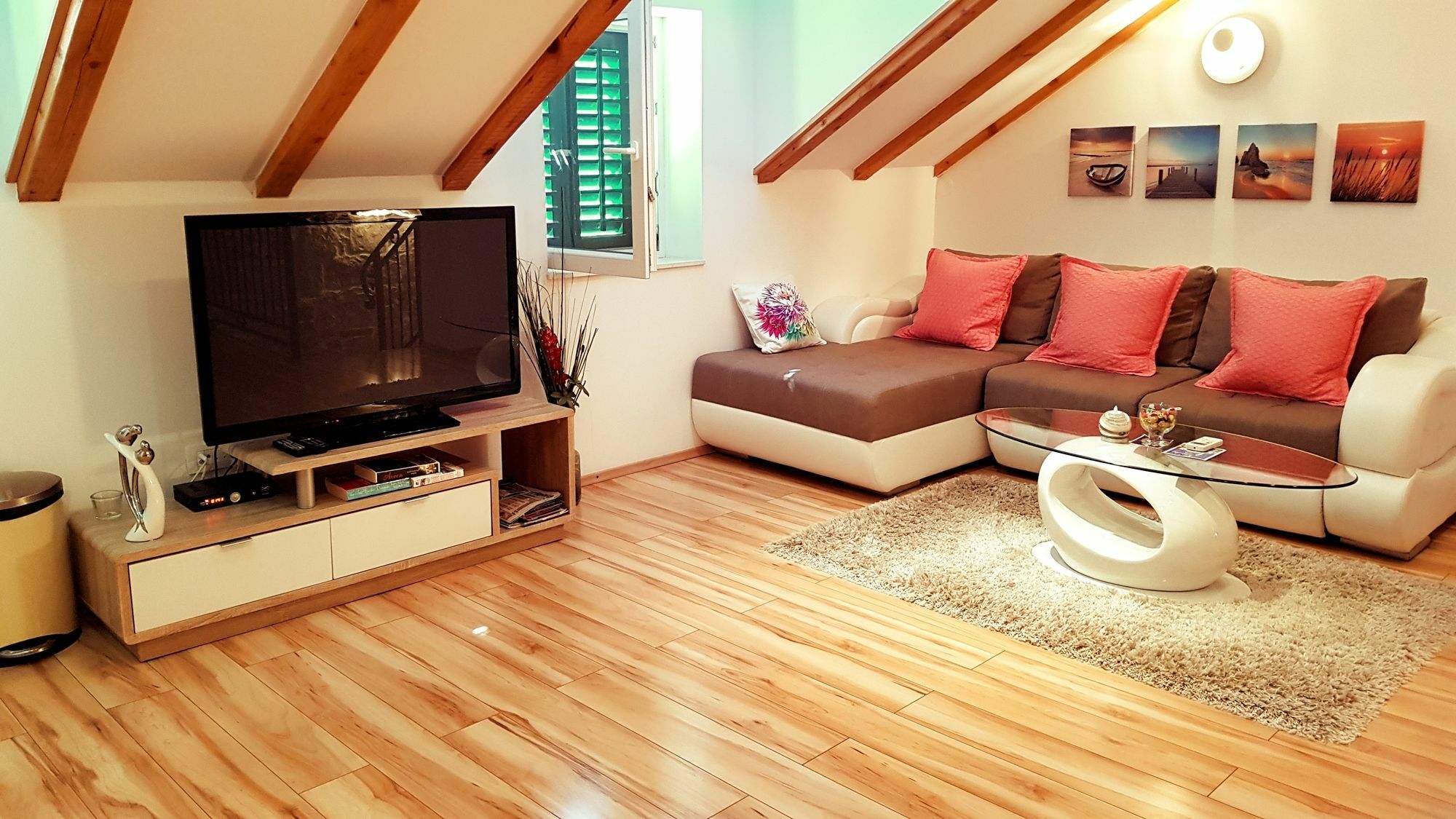 House Sandra Split Exterior foto
